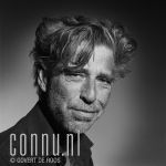 07-06-2011 Maarten van Roozendaal in studio Amsterdam Photo: Govert de Roos/Connu

[keywords]Singer, Posed, smoking, portret[/keywords]